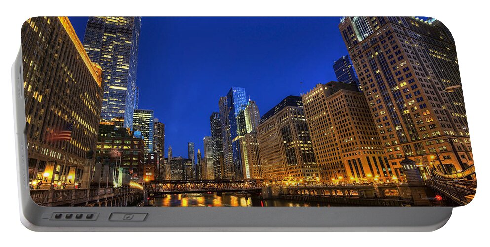Chicago Portable Battery Charger featuring the photograph The Busy River in Chicago by Shawn Everhart