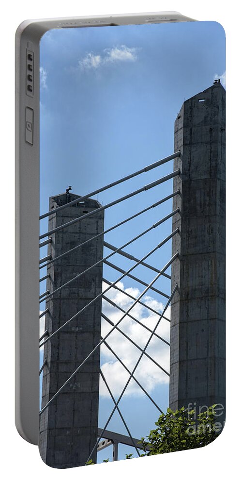 Lincoln Bridge Portable Battery Charger featuring the photograph The Lincoln by FineArtRoyal Joshua Mimbs