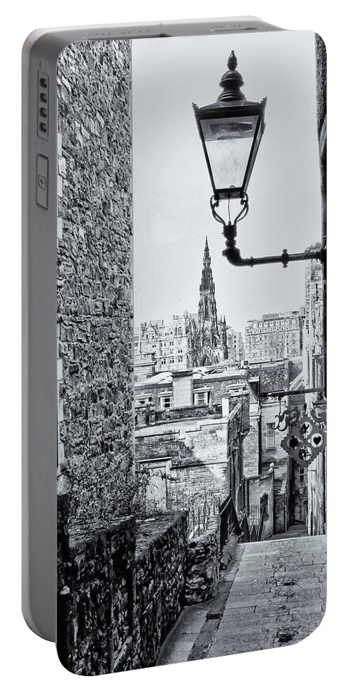 Scott Monument Portable Battery Charger featuring the photograph The Scott Monument and Lamp Monochrome by Jeff Townsend