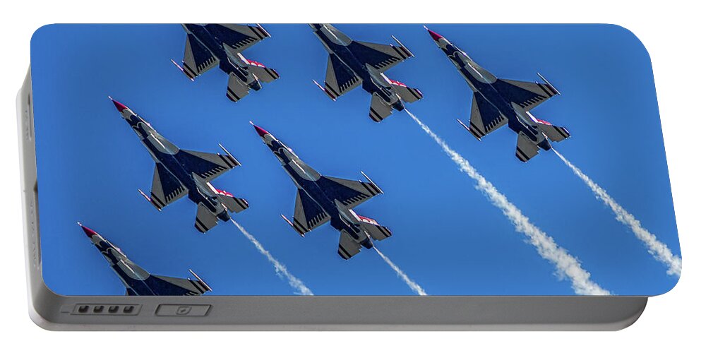 Wings Over Georgia Portable Battery Charger featuring the photograph Thunderbirds Climb by Doug Sturgess