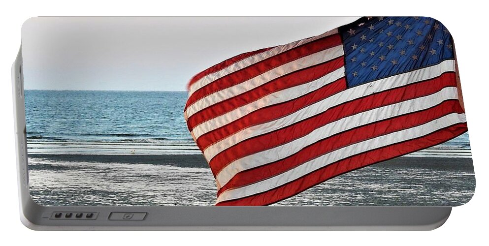 United States Of America Portable Battery Charger featuring the photograph To Shining Sea by Jan Gelders