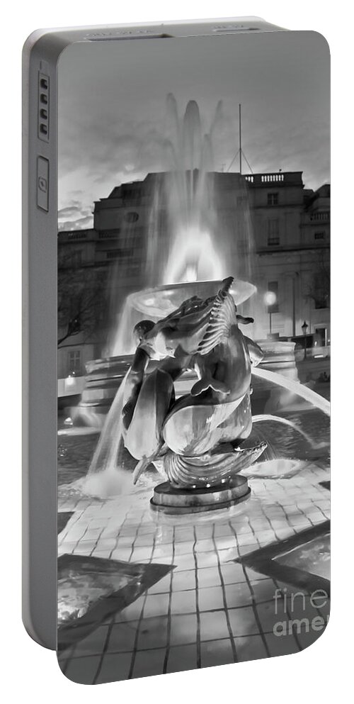Trafalgar Square Fountain Portable Battery Charger featuring the photograph Trafalgar Square Fountain in Black and White by Terri Waters