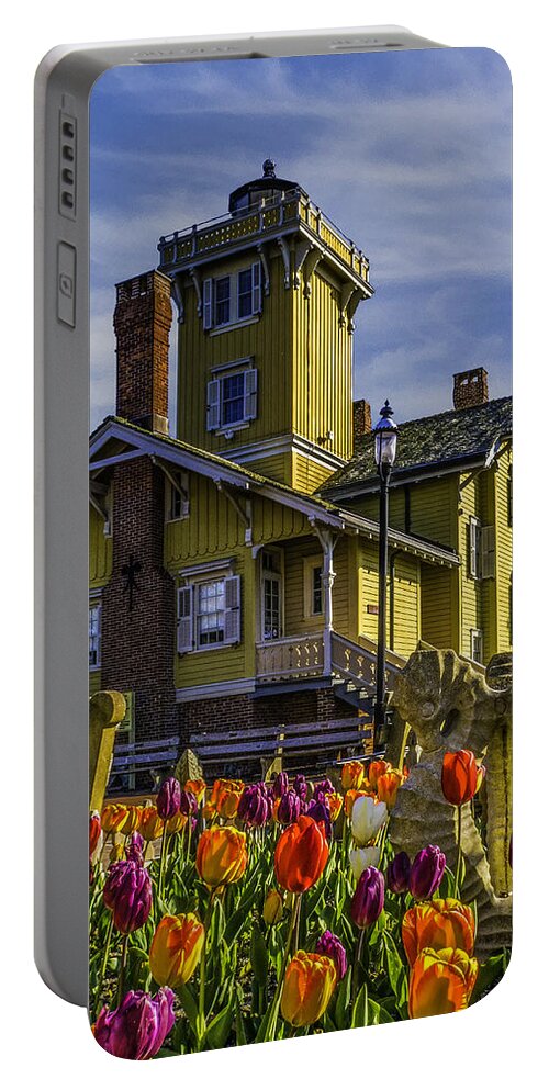 Hereford Inlet Portable Battery Charger featuring the photograph Tulips af Hereford Light by Nick Zelinsky Jr