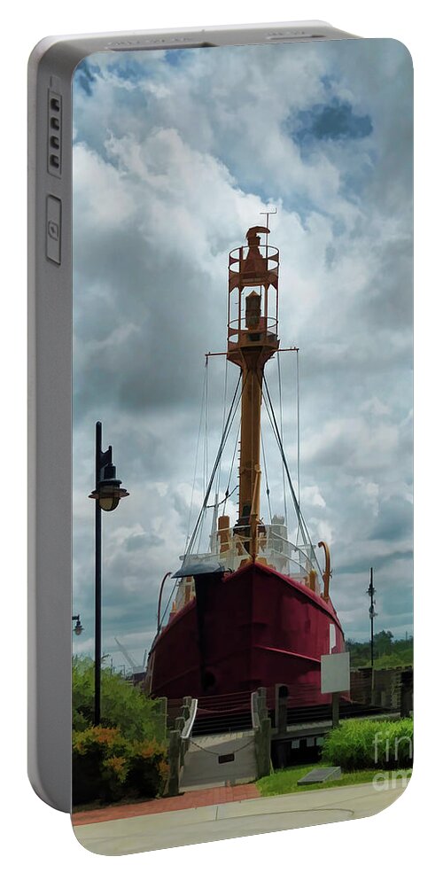 Portsmouth Portable Battery Charger featuring the painting United States Lightship Portsmouth 2 by Jeelan Clark