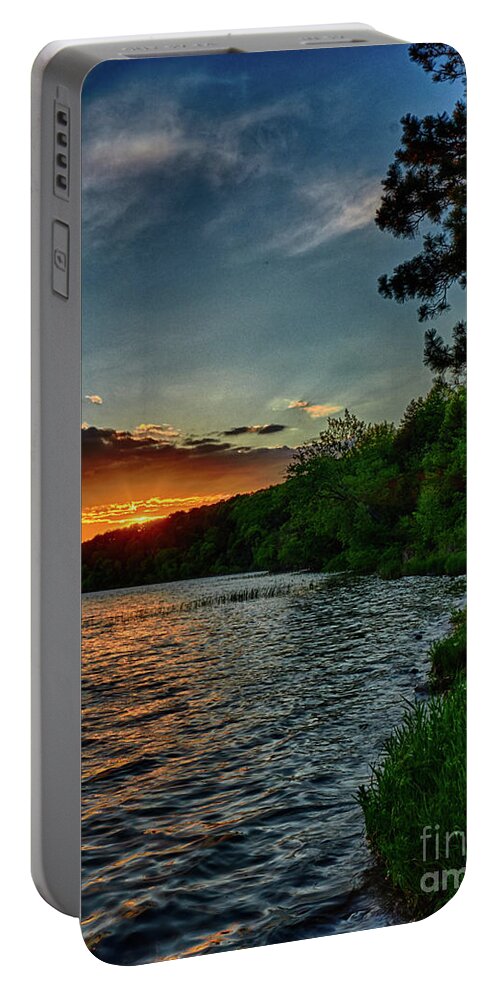 Up Portable Battery Charger featuring the photograph Upnorth by Bill Frische