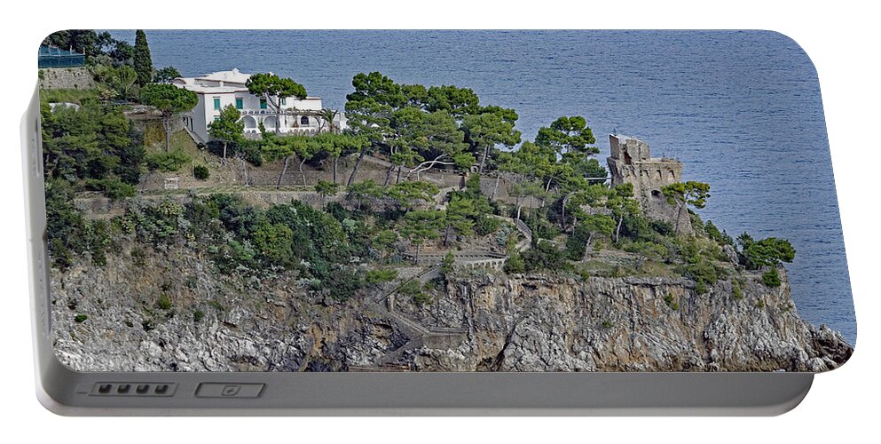 Amalfi Coast Portable Battery Charger featuring the photograph Villa Owned By Sophia Loren On The Amalfi Coast In Italy by Rick Rosenshein