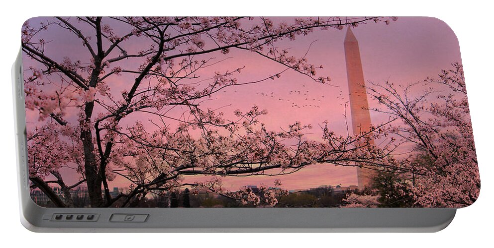 Cherry Blossom Festival Portable Battery Charger featuring the photograph Washington Monument Cherry Blossom Festival by Shelley Neff