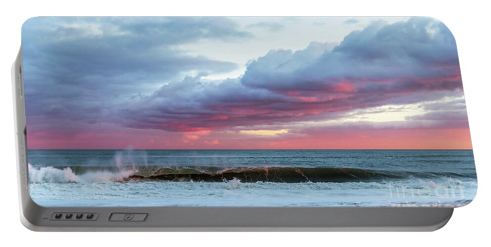 Long Island Portable Battery Charger featuring the photograph Wave Cloud by Sean Mills