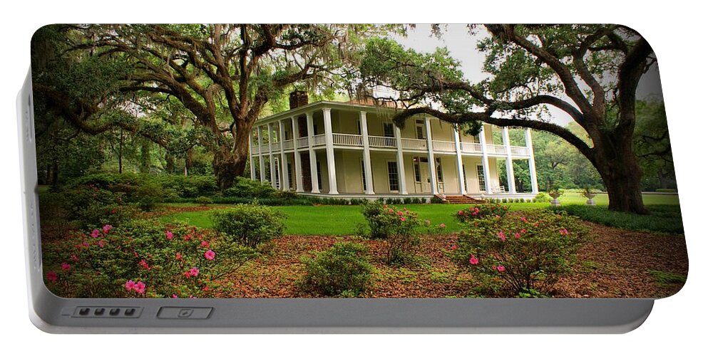 Eden State Park Portable Battery Charger featuring the photograph Wesley House by Sandy Keeton
