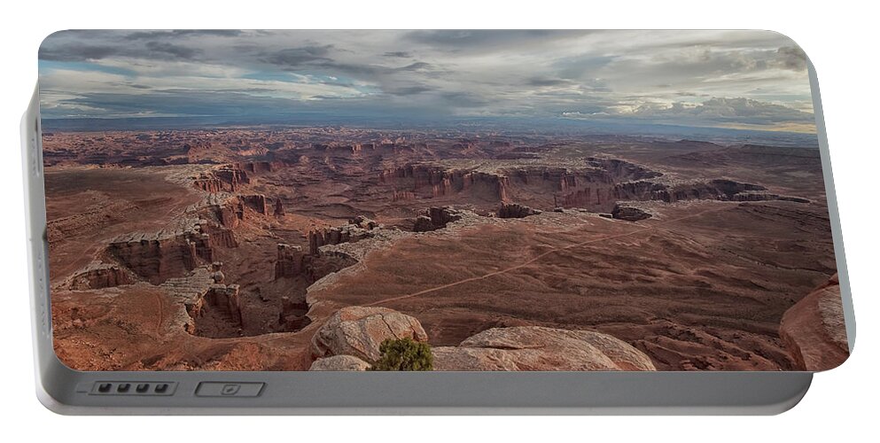 Canyonlands Portable Battery Charger featuring the photograph White Rim Overlook by Alan Vance Ley