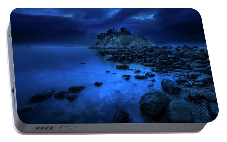 Ocean Portable Battery Charger featuring the photograph Whytecliff Dusk by John Poon