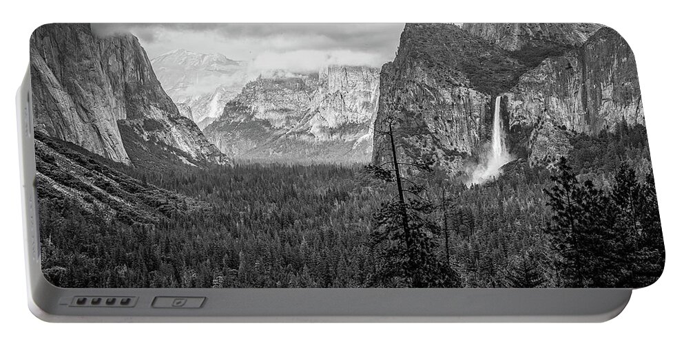 Yosemite Portable Battery Charger featuring the photograph Yosemite View 38 by Ryan Weddle