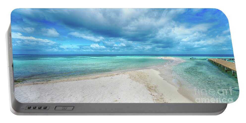 Belize Portable Battery Charger featuring the photograph Beautiful Day #1 by David Smith