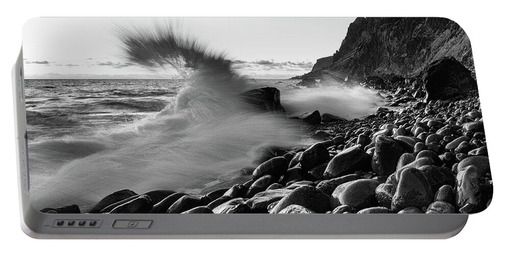 Wave Portable Battery Charger featuring the photograph Artistic wave by Hans Partes