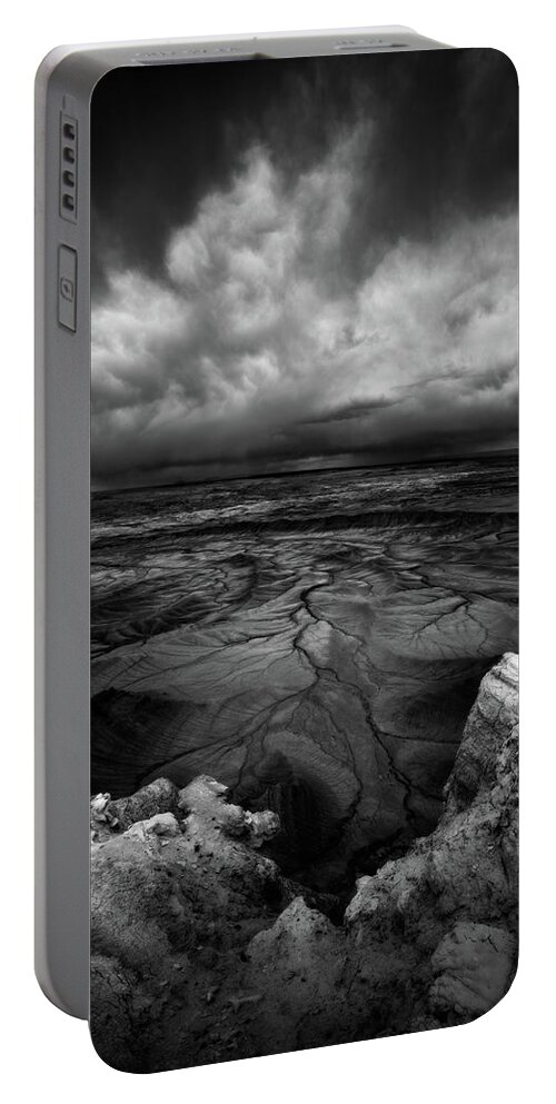 Utah Portable Battery Charger featuring the photograph Beyond by Dustin LeFevre