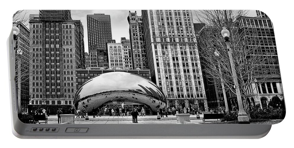 Chicago Portable Battery Charger featuring the photograph Chicago Skyline in Black and White by Tammy Wetzel