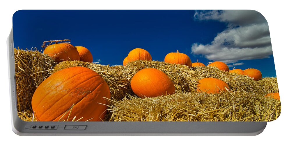 Pumpkins Portable Battery Charger featuring the photograph Fall Pumpkins by Tom Gresham