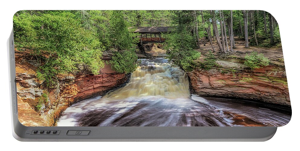 Horton Covered Bridge Portable Battery Charger featuring the photograph Horton Covered Bridge by Susan Rissi Tregoning