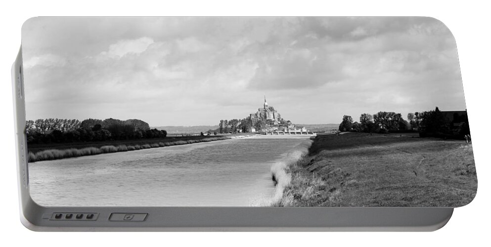 Mont St Michel Portable Battery Charger featuring the photograph Le Mont Saint Michel 6b by Andrew Fare