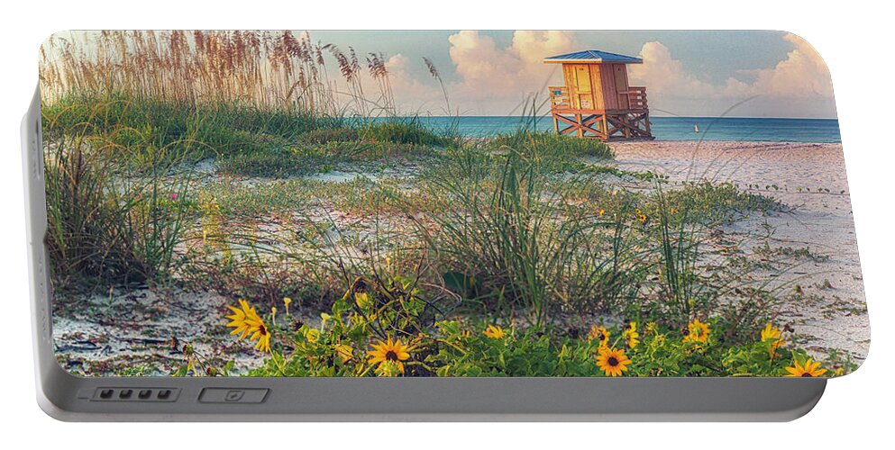 Beach Portable Battery Charger featuring the photograph Lido Beach by Rod Best