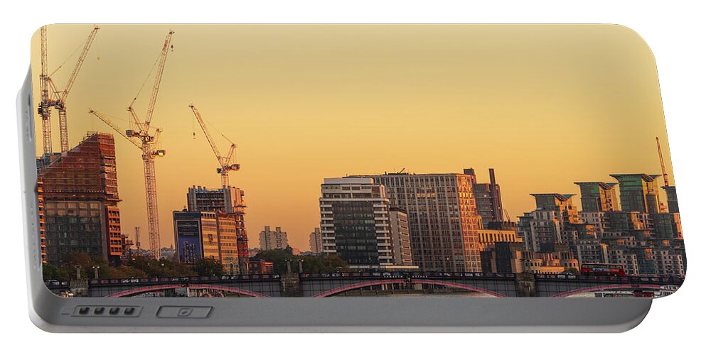 Britain Portable Battery Charger featuring the photograph London at sunrise 3 by Chris Smith