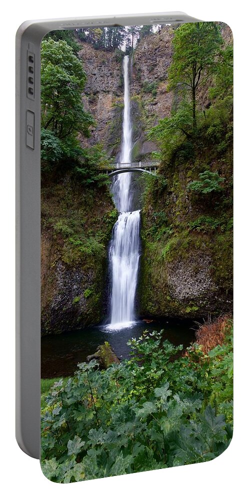 Multnomah Portable Battery Charger featuring the photograph Multnomah Falls September by Todd Kreuter