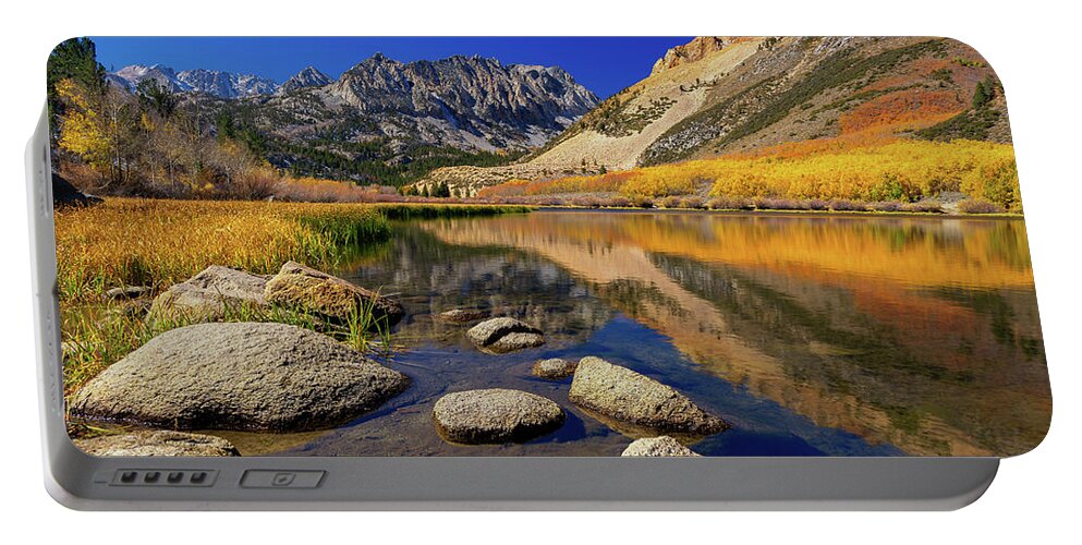 North Lake Portable Battery Charger featuring the photograph North Lake by Tassanee Angiolillo