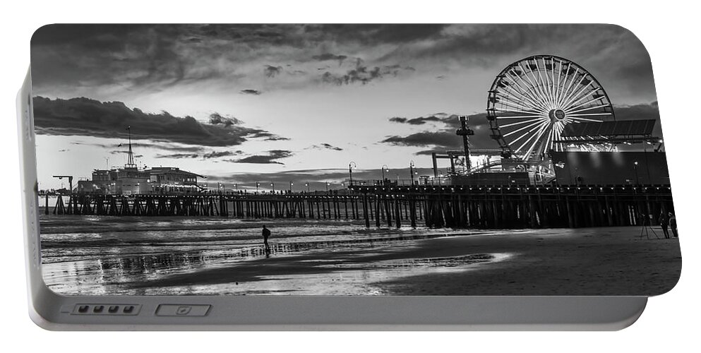 Los Angeles Portable Battery Charger featuring the photograph Pacific Park - Black And White by Gene Parks