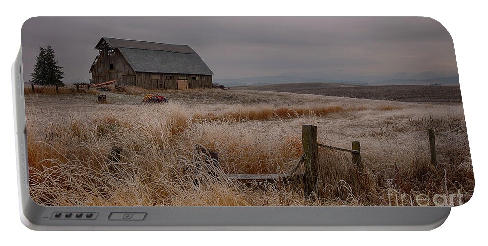 Idaho Portable Battery Charger featuring the photograph Palouse Frost by Idaho Scenic Images Linda Lantzy
