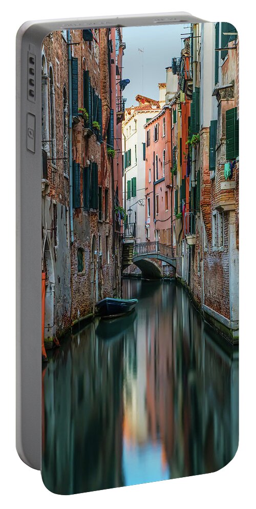 Venice Portable Battery Charger featuring the photograph Postcard from Venice - canals by Jaroslaw Blaminsky