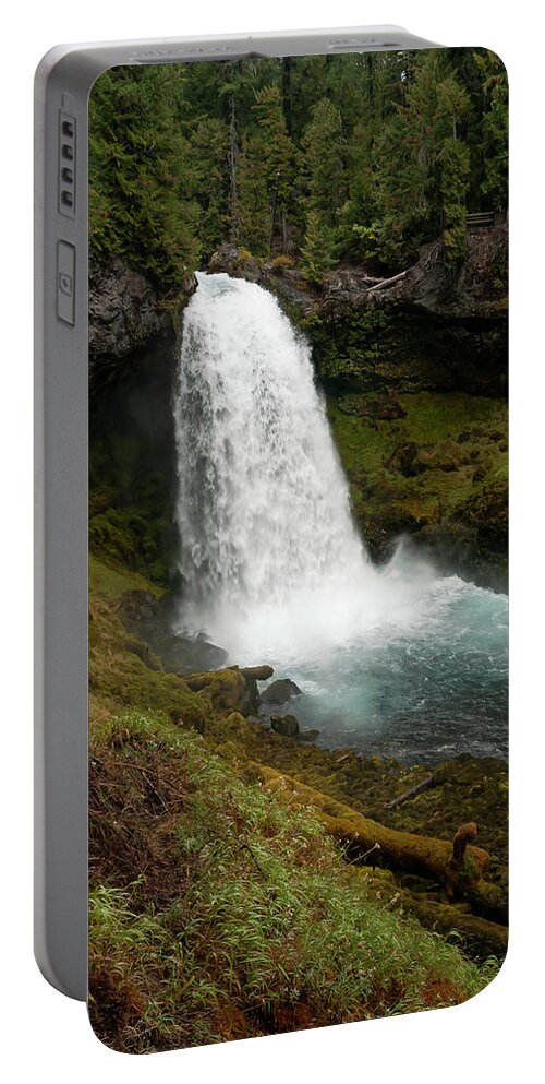 Mckenzie River Portable Battery Charger featuring the photograph Sahalie Falls by Steven Clark