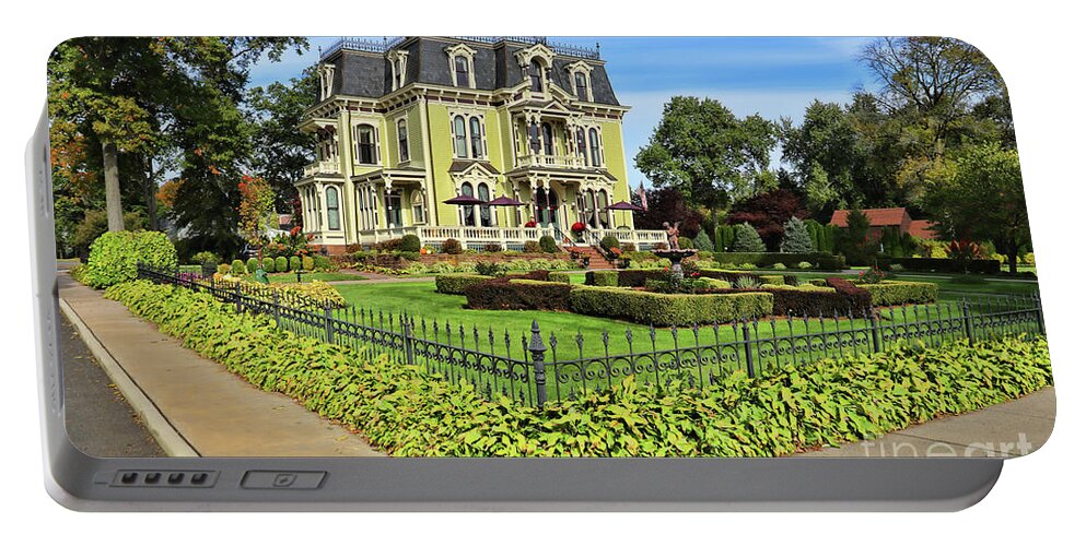 Wethersfield Portable Battery Charger featuring the photograph Silas Robbins House Wethersfield Connecticut 3537 by Jack Schultz