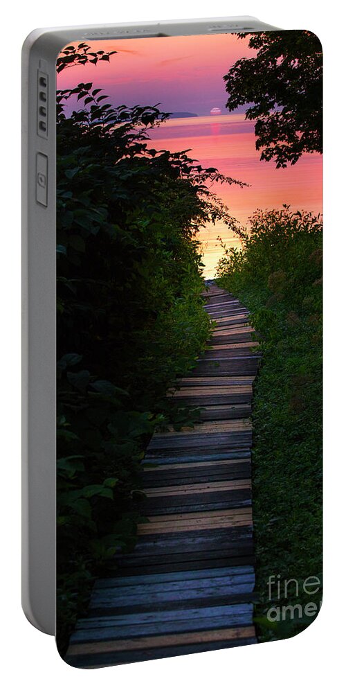 Maine Portable Battery Charger featuring the photograph Sunrise at Glen Cove by Diane Diederich