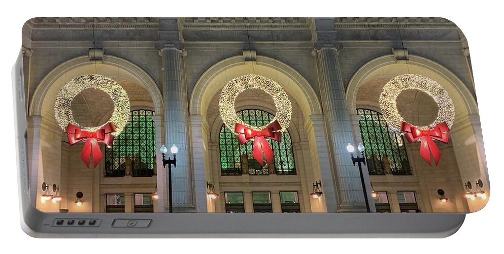 Union Station Portable Battery Charger featuring the photograph Union Station Holiday by Lora J Wilson