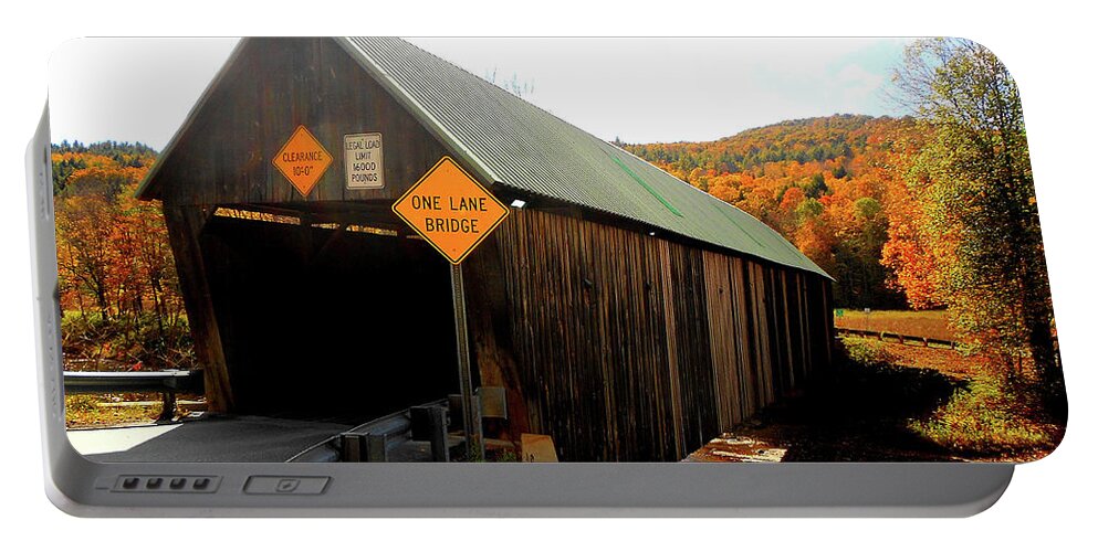 Covered Bridge Portable Battery Charger featuring the photograph Vermont Covered Bridge in Autumn by Linda Stern
