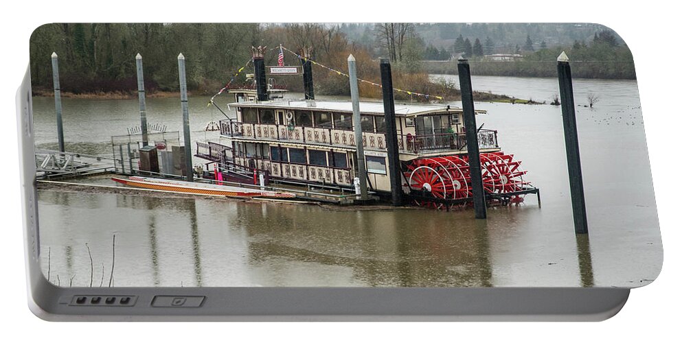 Willamette Queen On A Rainy Day Portable Battery Charger featuring the photograph Willamette Queen on a Rainy Day by Tom Cochran