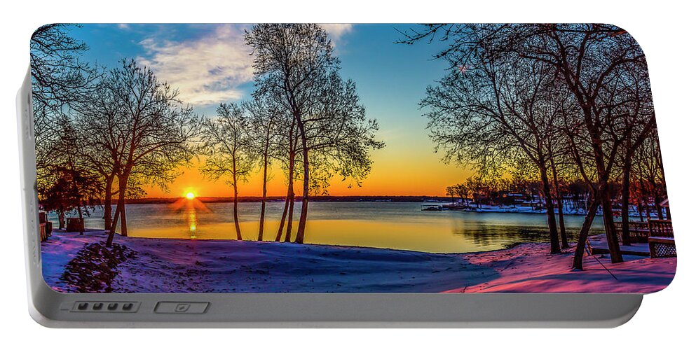 Grand Lake Portable Battery Charger featuring the photograph Winter Sunrise at East Bay by David Wagenblatt