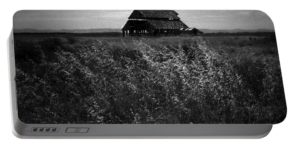 Landscape Portable Battery Charger featuring the photograph Barn in America #1 by WonderlustPictures By Tommaso Boddi