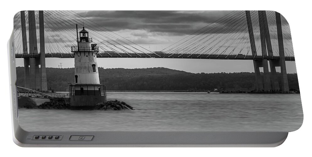 Tappanzee Portable Battery Charger featuring the photograph Tarrytown Light Tappan Zee #1 by Susan Candelario