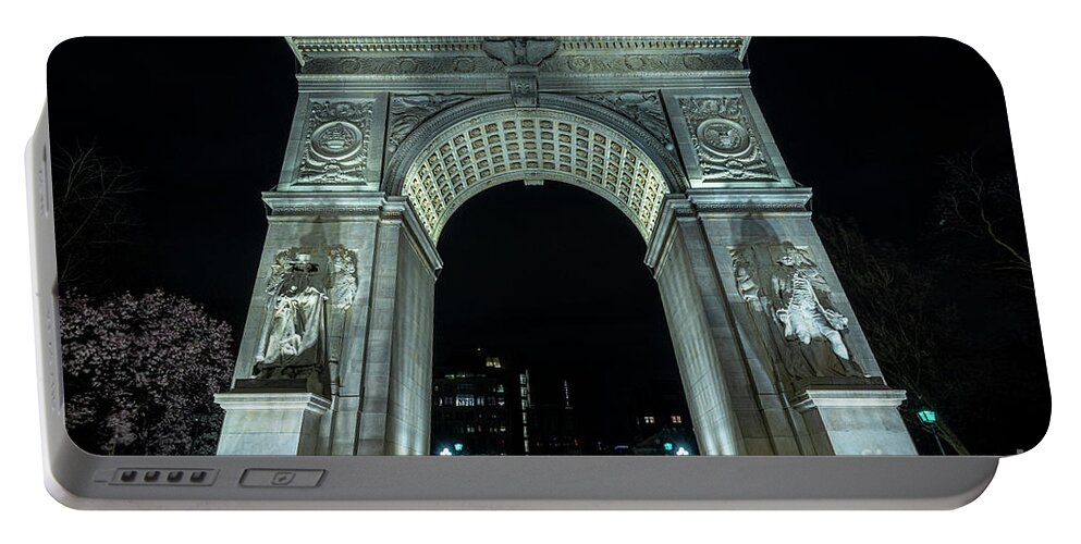 1892 Portable Battery Charger featuring the photograph Washington Square Arch The North Face by Stef Ko