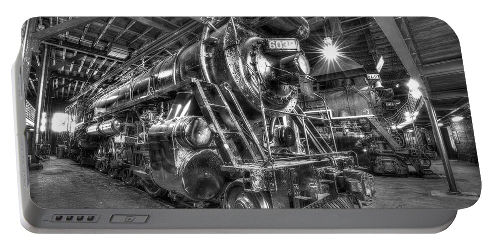 D2-rr-3269-b Portable Battery Charger featuring the photograph Sitting in the roundhouse #1 by Paul W Faust - Impressions of Light