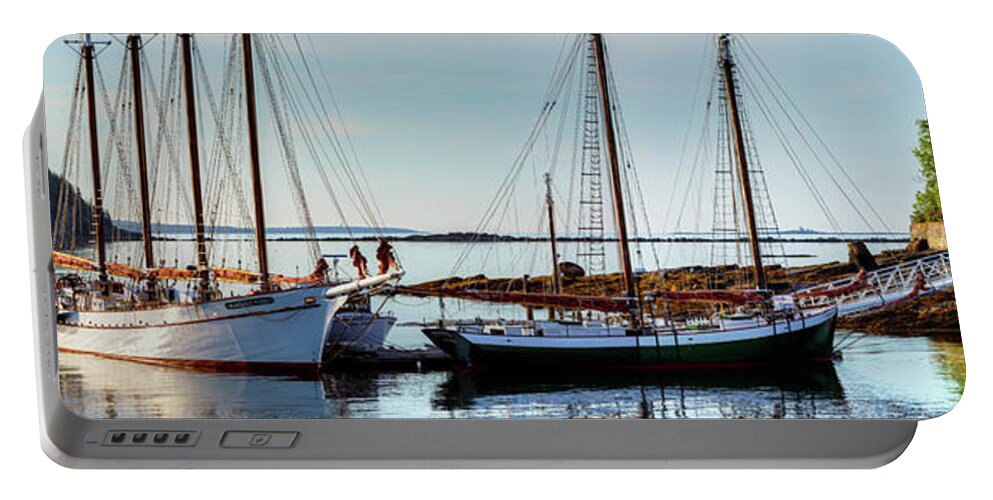 Bar Harbor Portable Battery Charger featuring the photograph Bar Harbor a5512 by Greg Hartford
