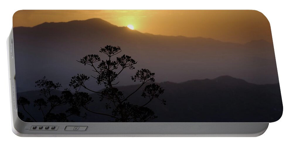 Dawn Portable Battery Charger featuring the photograph Amanecer by Gary Browne