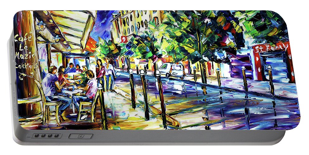 Cafe Le Nazir Paris Portable Battery Charger featuring the painting At Night On Montmartre by Mirek Kuzniar