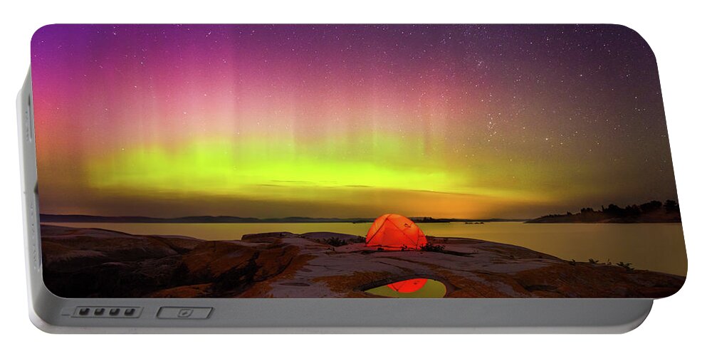 Night Portable Battery Charger featuring the photograph Aurora at Killarney #2 by Henry w Liu