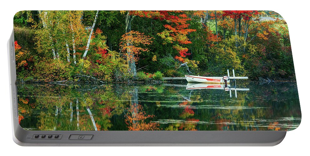 Autumn Portable Battery Charger featuring the photograph Autumn Colors 34A4306 by Greg Hartford