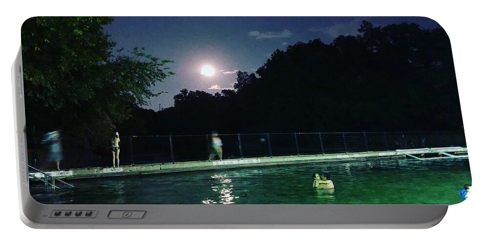 Austin Portable Battery Charger featuring the photograph Barton Springs Full Moon Howl by Tanya White