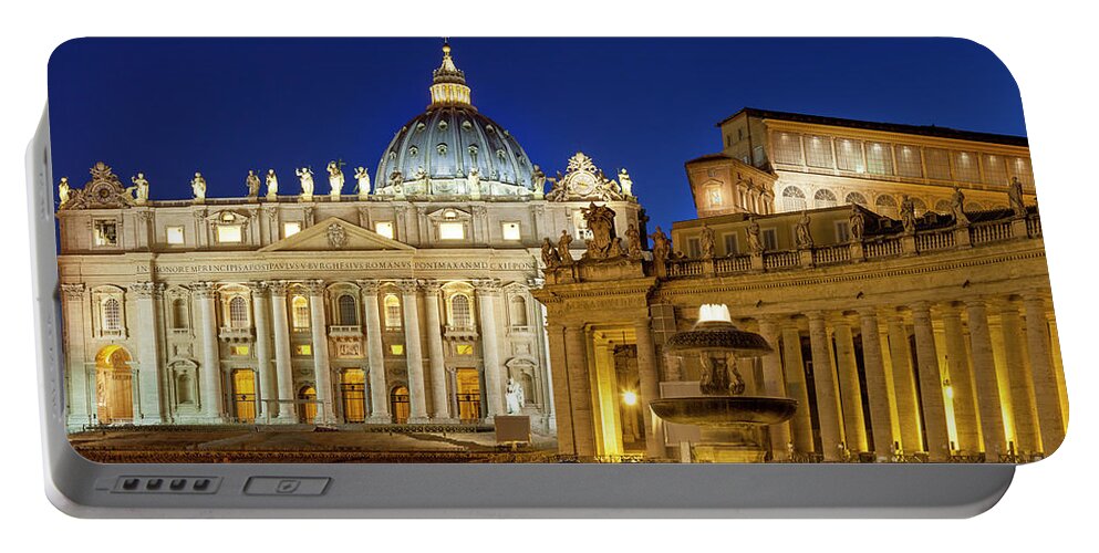 Vatican Portable Battery Charger featuring the photograph Basilica San Pietro - Vatican - Rome Italy by Brian Jannsen