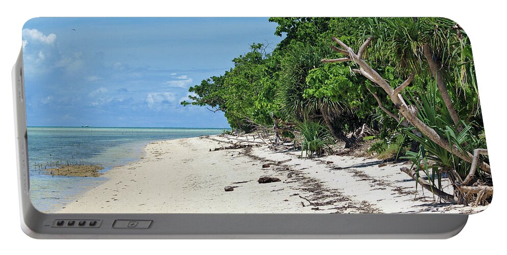 Arreceffi Island Portable Battery Charger featuring the photograph Beach of Beauty by David Desautel