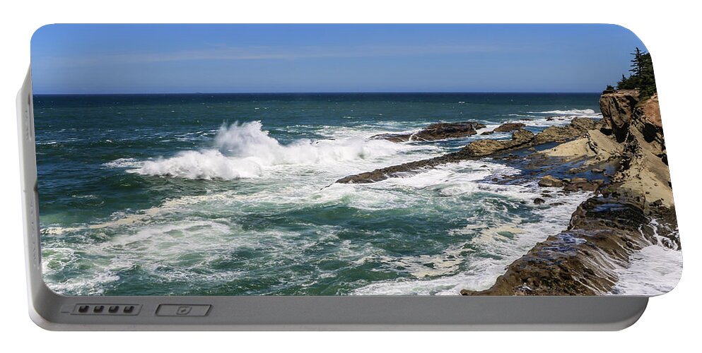 Cape Arago Portable Battery Charger featuring the photograph Cape Arago Coast 7 by Dawn Richards